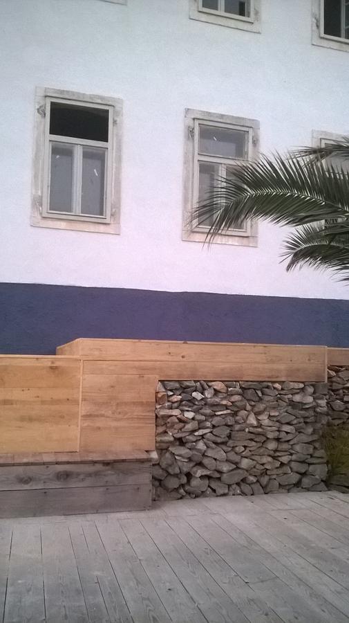 Amarcord Skola Bed & Breakfast Veli Rat Ngoại thất bức ảnh